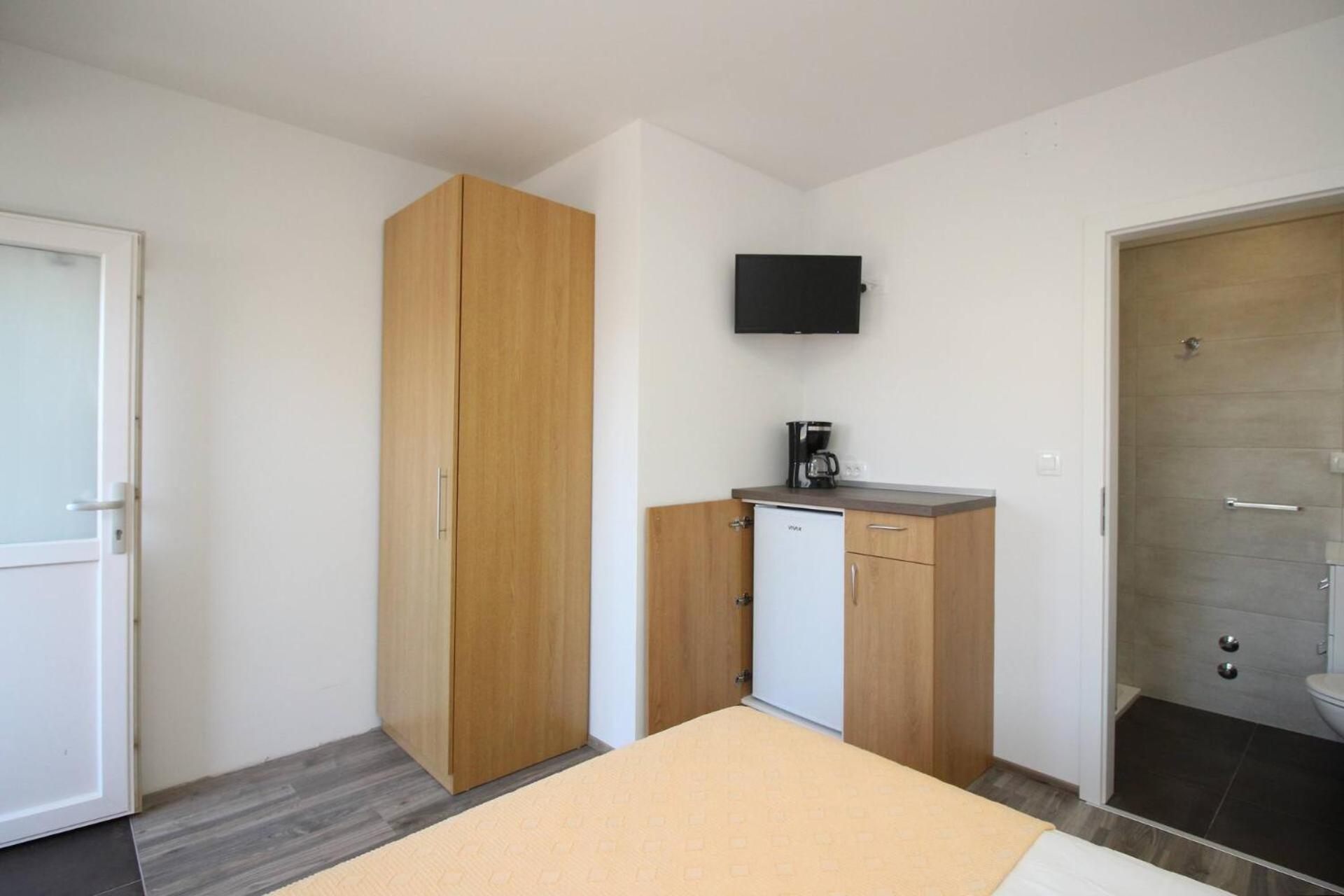 Apartments & Rooms Dekanic Baška Extérieur photo